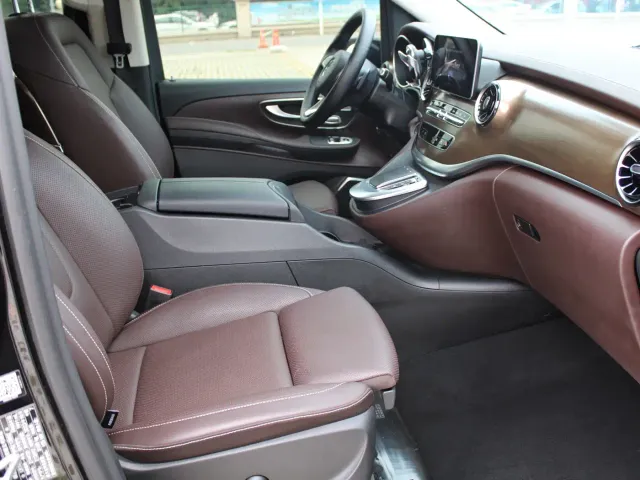 Mercedes-Benz V-Class — Фото автомобиля 9