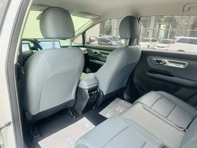 GAC Aion Y — Фото автомобиля 10