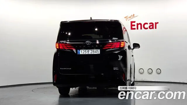 Toyota Alphard Generation 4 — Фото автомобиля 4