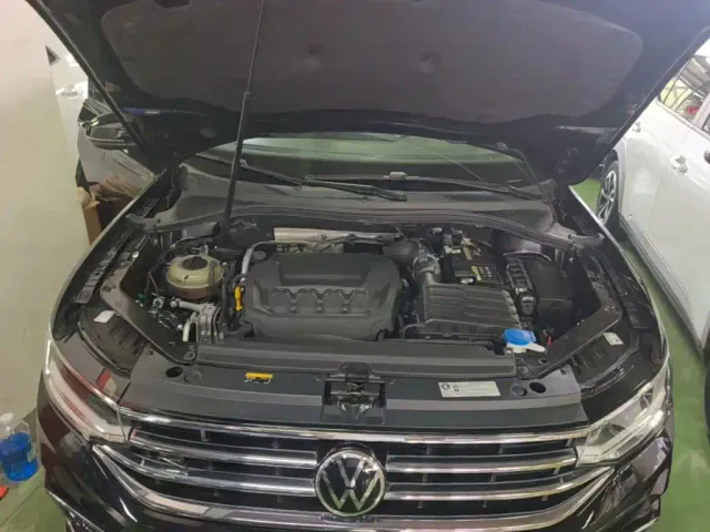 Volkswagen Tiguan L — Фото автомобиля 19