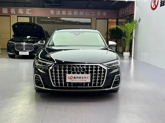 Audi A8 — Фото автомобиля 3