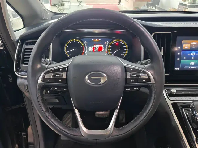 GAC Trumpchi M8 — Фото автомобиля 9