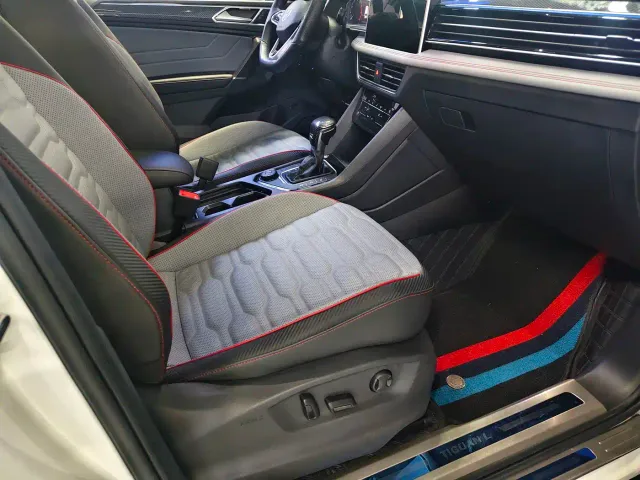 Volkswagen Tiguan L — Фото автомобиля 9
