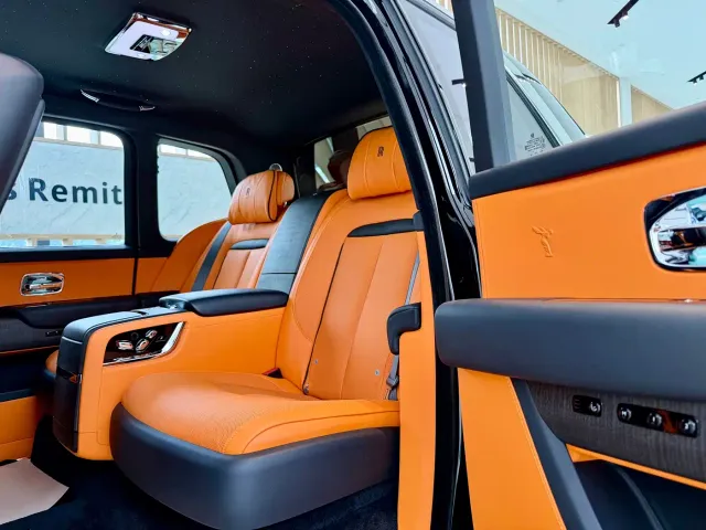 Rolls-Royce Cullinan — Фото автомобиля 8