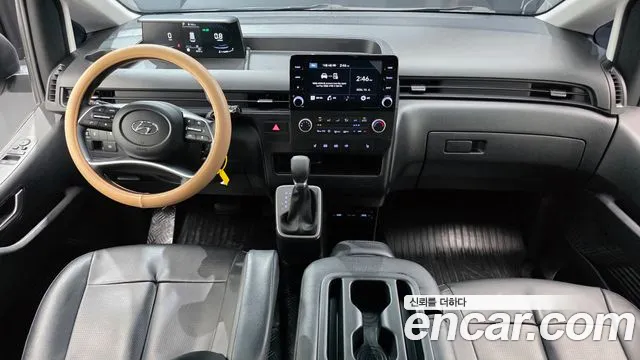 Hyundai Staria — Фото автомобиля 10