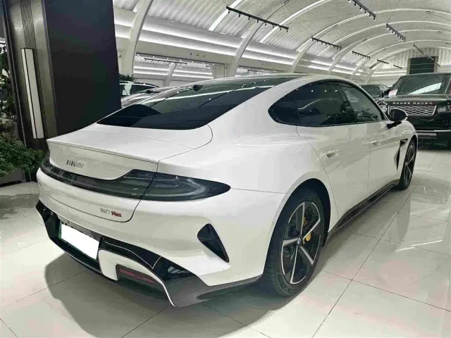 Xiaomi SU7 — Фото автомобиля 17