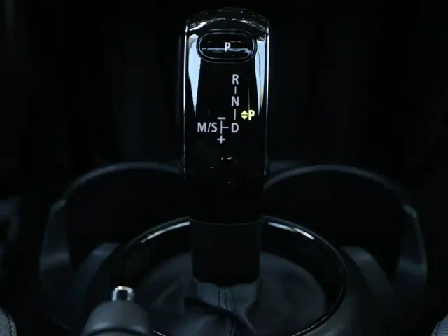 MINI Hatch — Фото автомобиля 26