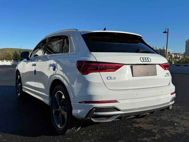 Audi Q3 — Фото автомобиля 4
