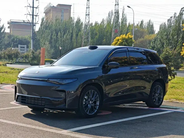 Фотография автомобиля — Leapmotor C10