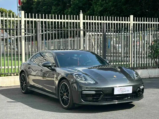 Porsche Panamera — Фото автомобиля 3