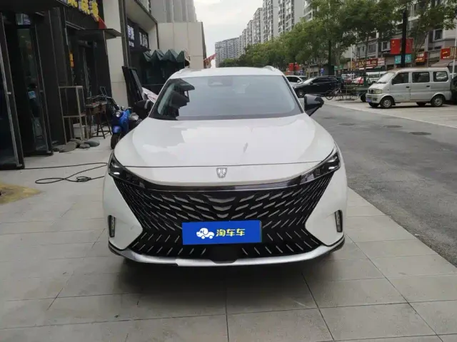Roewe RX5 — Фото автомобиля 2