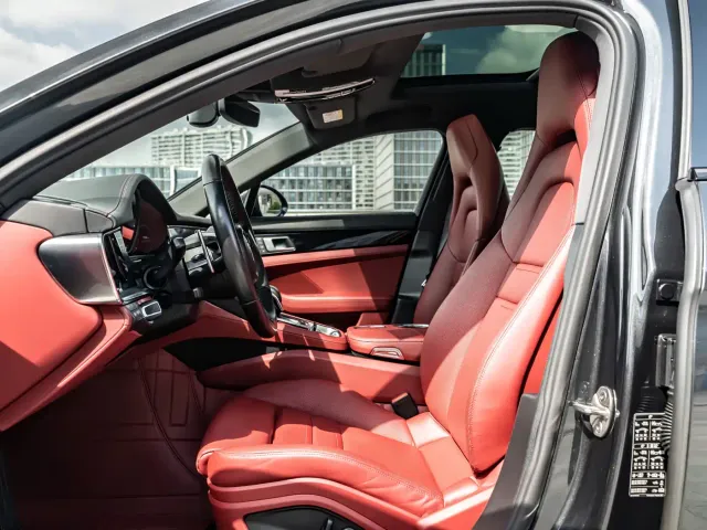 Porsche Panamera — Фото автомобиля 12