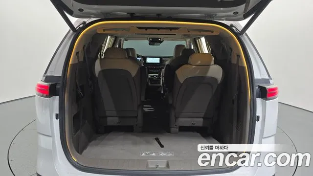 Kia Carnival Generation 4 — Фото автомобиля 26