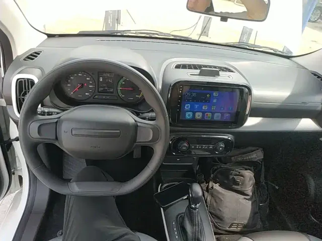 Roewe Clever — Фото автомобиля 5