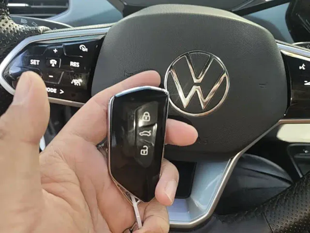 Volkswagen ID.4 X — Фото автомобиля 16
