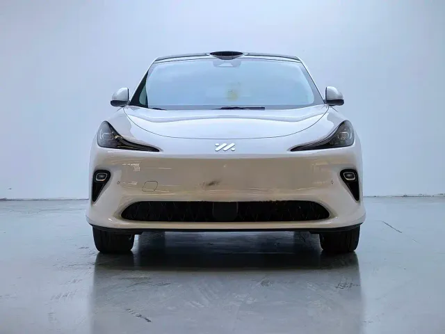 IM Motors LS6 — Фото автомобиля 2