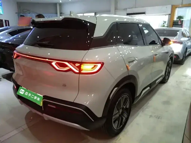 BYD Yuan UP — Фото автомобиля 6