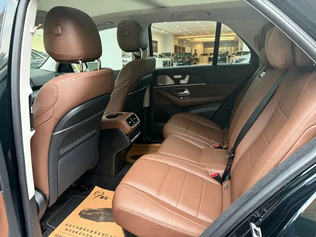 Mercedes-Benz GLE-Class — Фото автомобиля 13
