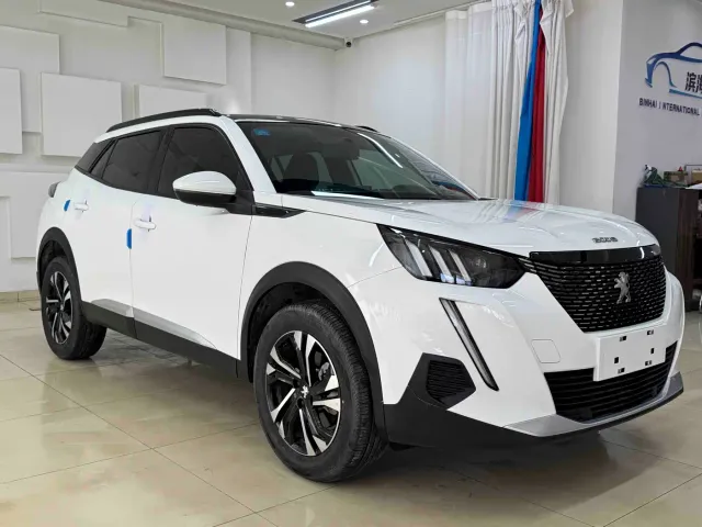 Peugeot 2008 — Фото автомобиля 3