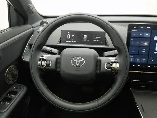 Toyota BoZhi 3X — Фото автомобиля 11