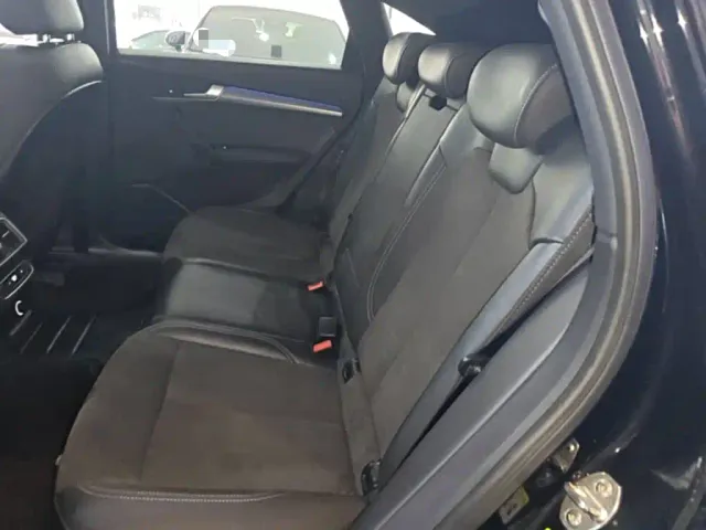 Audi Q5L Sportback — Фото автомобиля 16