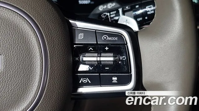 Kia Carnival 4th Gen — Фото автомобиля 25