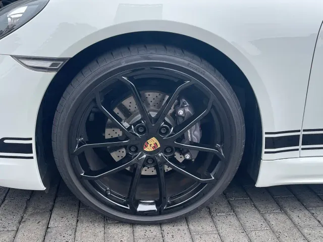 Porsche 718 — Фото автомобиля 5