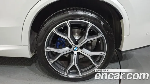 BMW X5 xDrive 40i M Sport — Фото автомобиля 20
