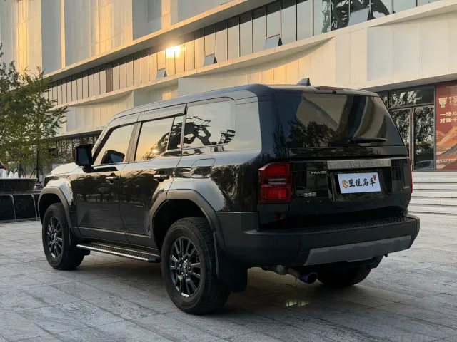 Toyota Prado — Фото автомобиля 7