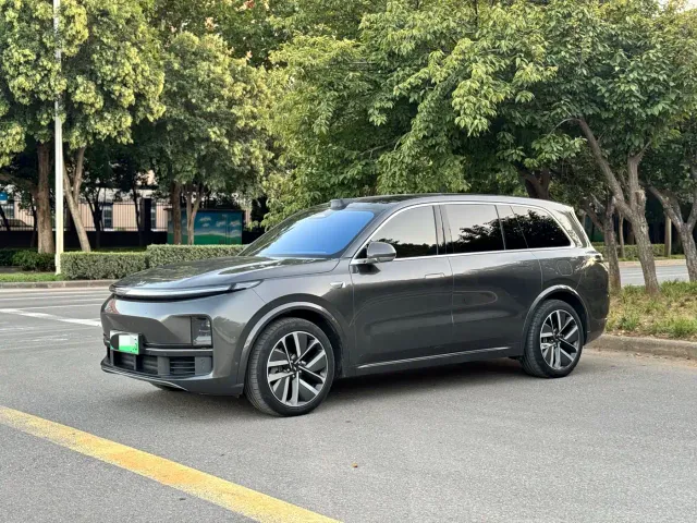 Li Auto L9 — Фото автомобиля 3