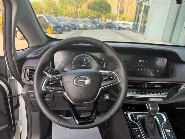 GAC Trumpchi M6 — Фото автомобиля 20