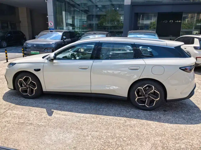 BYD Seal 06 DM-i Touring — Фото автомобиля 3