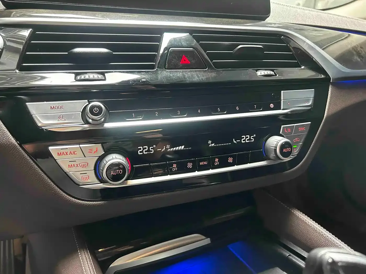 BMW BMW 5 Series 2022 525Li Luxury Package — Фото автомобиля 6