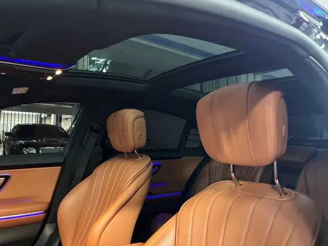 Mercedes-Benz S-Class — Фото автомобиля 20