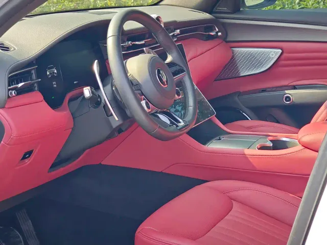 Maserati Grecale — Фото автомобиля 11