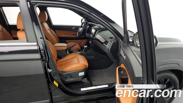 KG_Mobility_Ssangyong Rexton Новый Rexton Sport Khan Дизель 2.2 4WD — Фото автомобиля 17