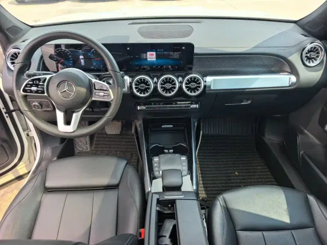 Mercedes-Benz GLB-Class — Фото автомобиля 10