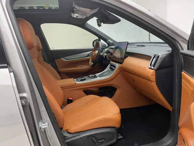Geely Galaxy M7 — Фото автомобиля 18