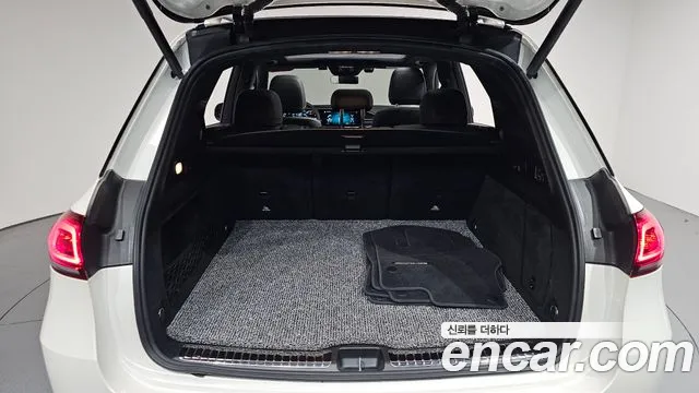 Mercedes-Benz GLE-Class — Фото автомобиля 18