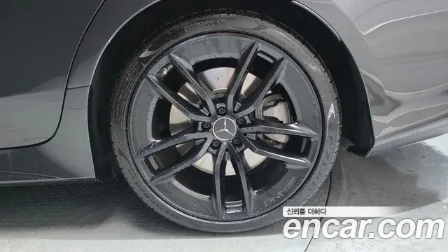 Mercedes-Benz CLS-Class — Фото автомобиля 15