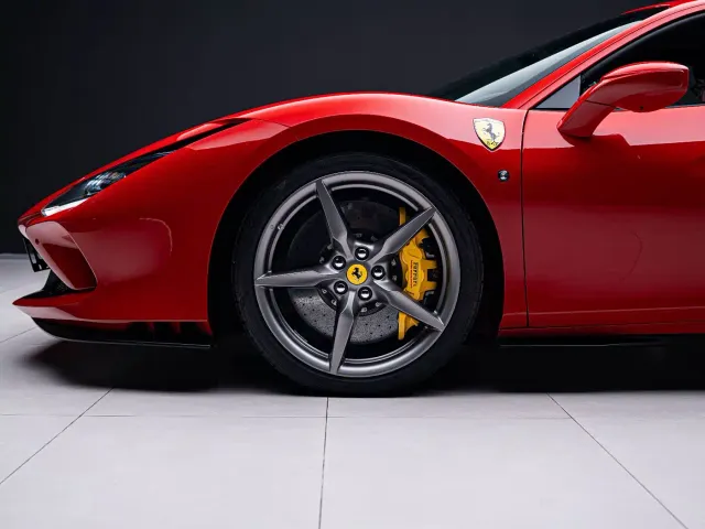 Ferrari F8 — Фото автомобиля 8