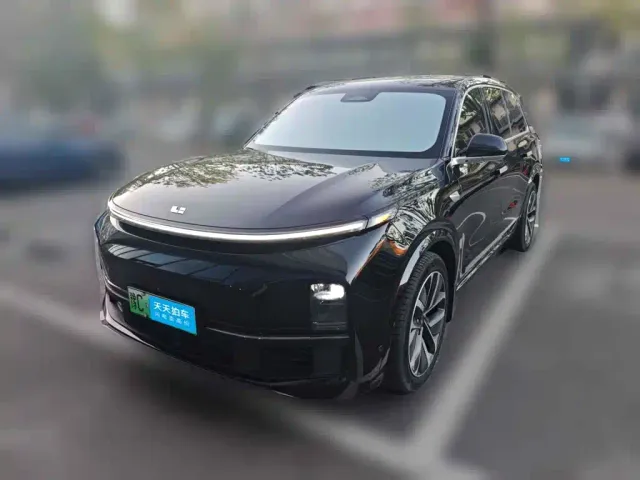 Фотография автомобиля — Li Auto L9