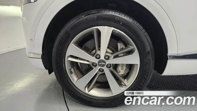 Genesis GV80 2.5T Бензин AWD — Фото автомобиля 5