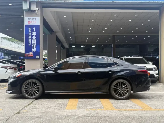 Toyota Camry — Фото автомобиля 7