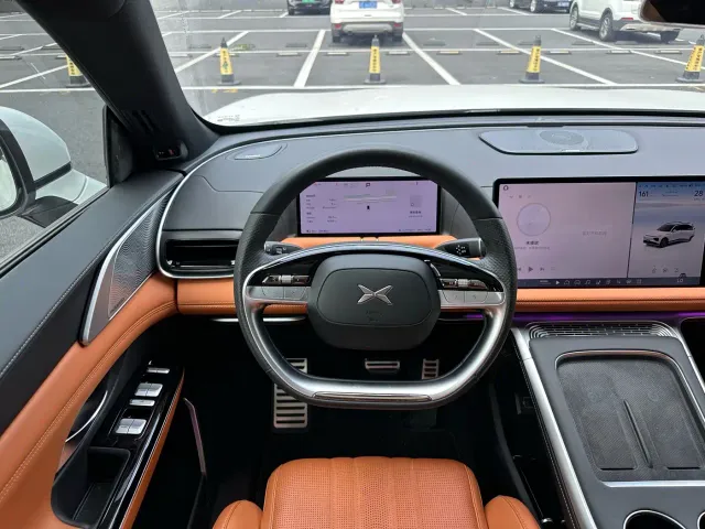 Xpeng G9 — Фото автомобиля 14