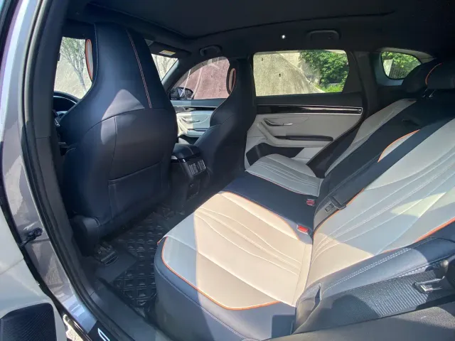 BYD Song PLUS — Фото автомобиля 6