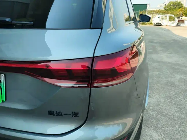Audi Q6L e-tron — Фото автомобиля 7