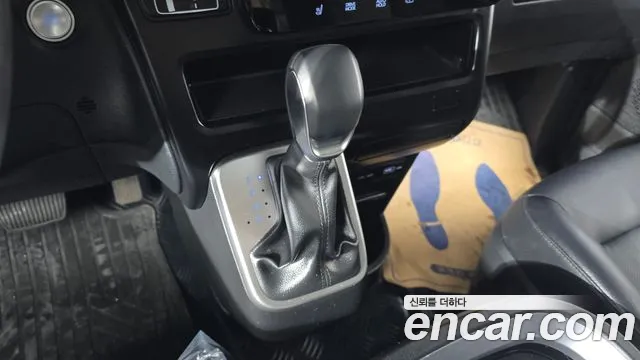 Hyundai Staria Staria Карго 5 мест — Фото автомобиля 9