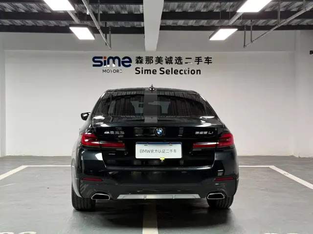 BMW 5 Series — Фото автомобиля 4