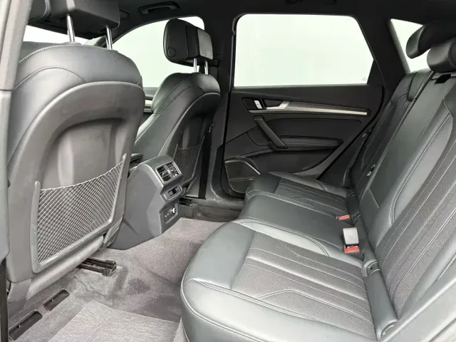 Audi Q5L — Фото автомобиля 6